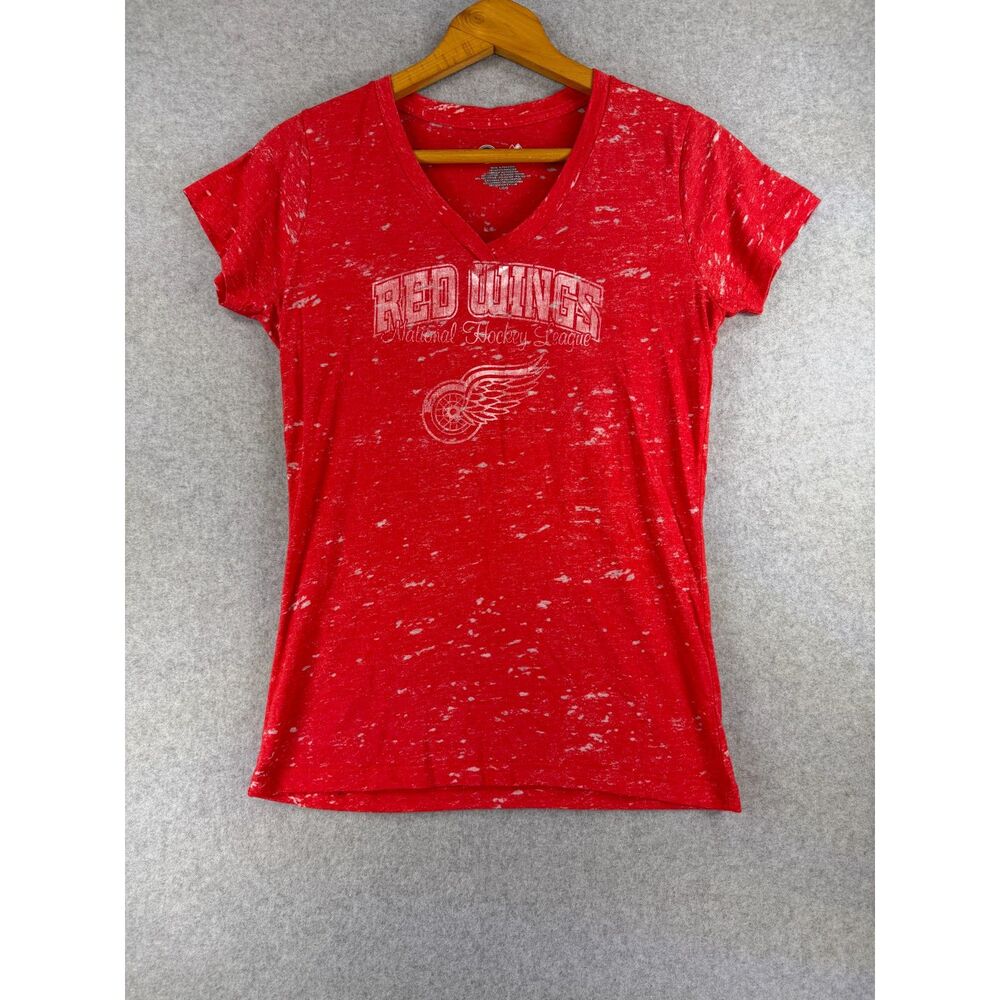 Majestic Detroit Red Wings Women's Large Red Burnout V-Neck NHL T-Shirt 3566